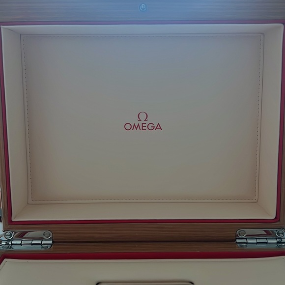Omega Watch Box - Picture 3 of 5